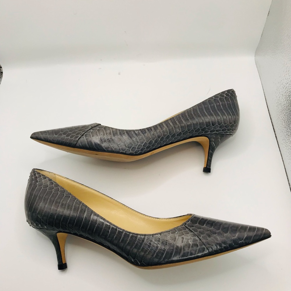 Jimmy Choo Gray Pointed-Toe‎ Kitten Heel Pumps - Picture 5 of 12